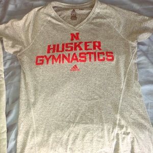 Gray v neck fitted workout shirt